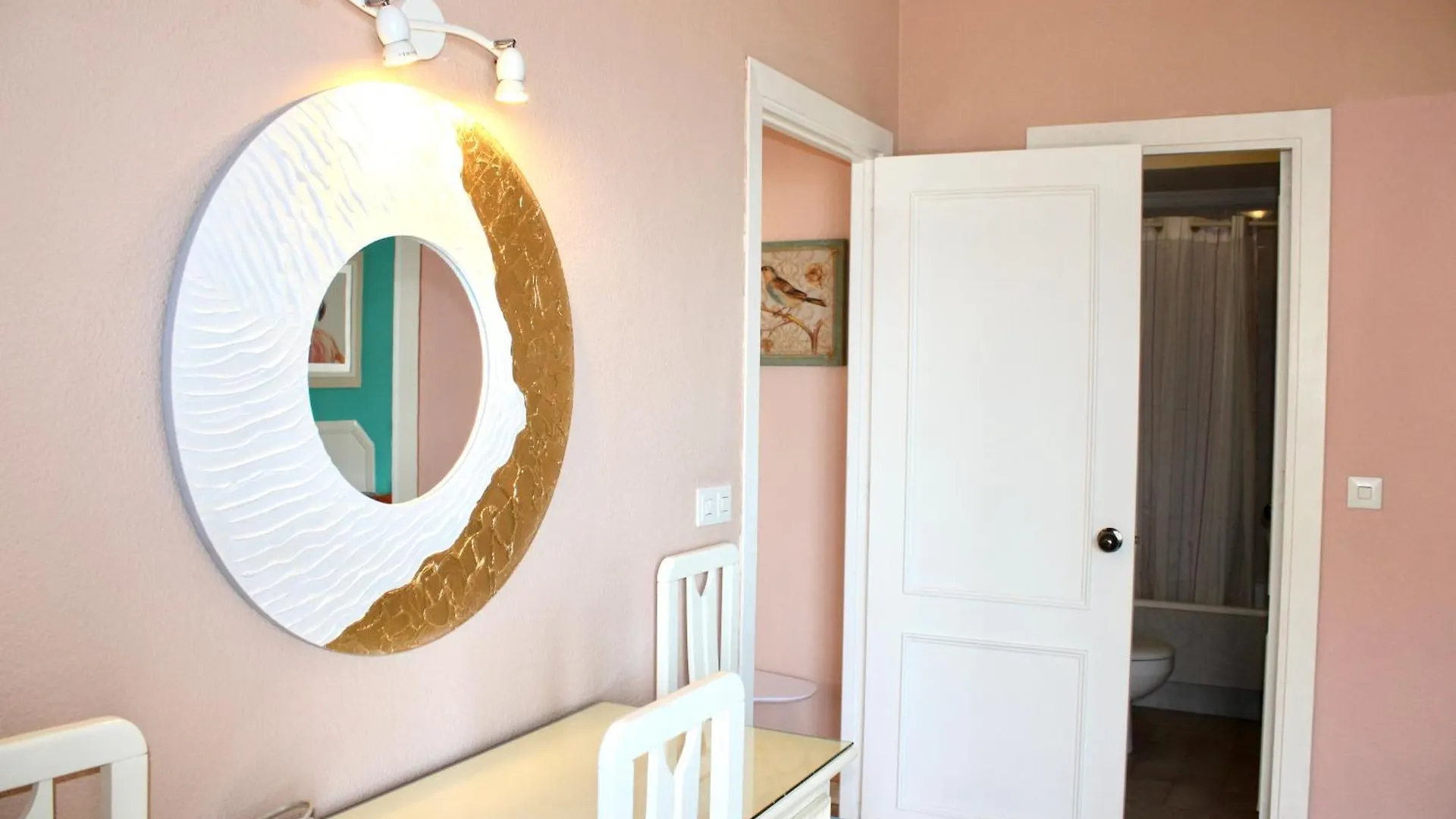 Ronda 3 Beachfront Apartment Fuengirola